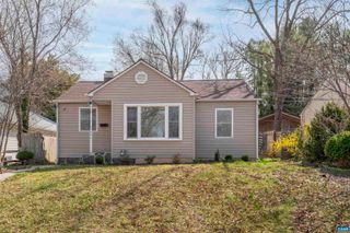424 OAK AVE, Waynesboro, VA 22980