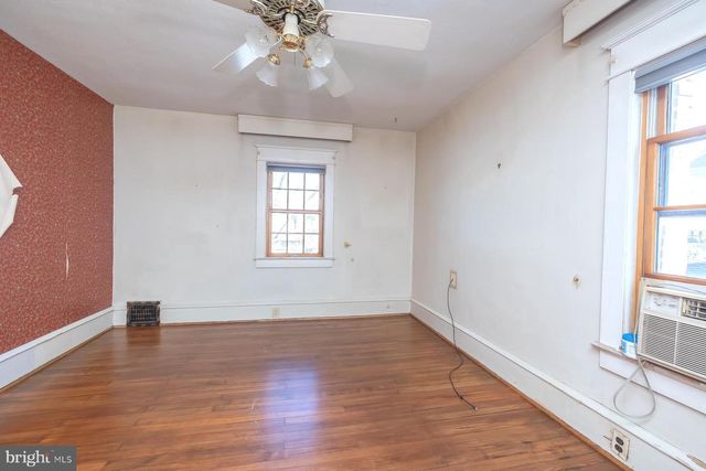 160 MARNE AVE, Haddonfield, NJ 08033