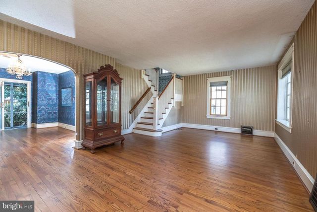 160 MARNE AVE, Haddonfield, NJ 08033