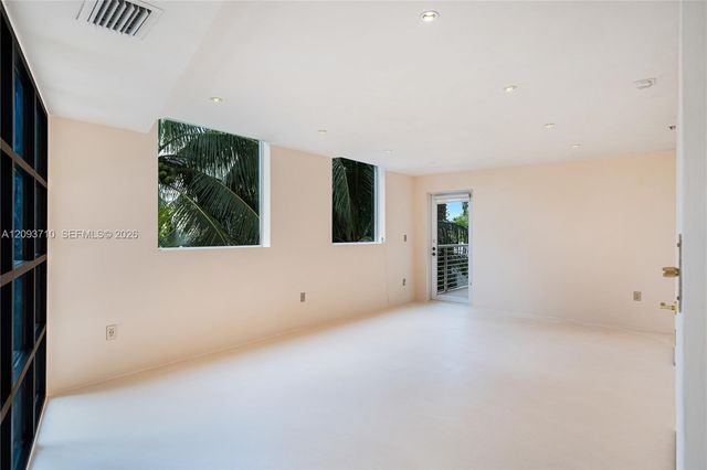 1428 West Avenue 201, Miami Beach, FL 33139