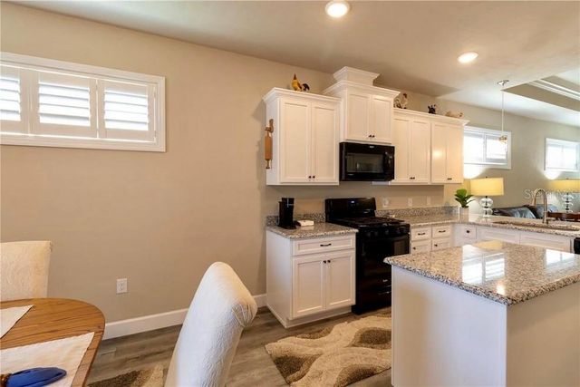 24650 SW 17TH PLACE, Newberry, FL 32669