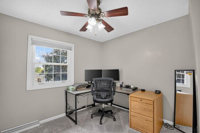 332 Sunny Lane Street, Denver, IA 50622