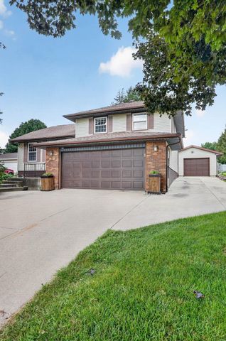 332 Sunny Lane Street, Denver, IA 50622