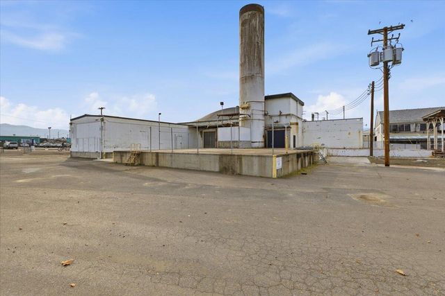 1300 Court Street, Medford, OR 97501