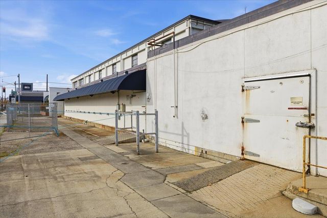 1300 Court Street, Medford, OR 97501