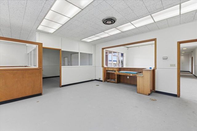 1300 Court Street, Medford, OR 97501