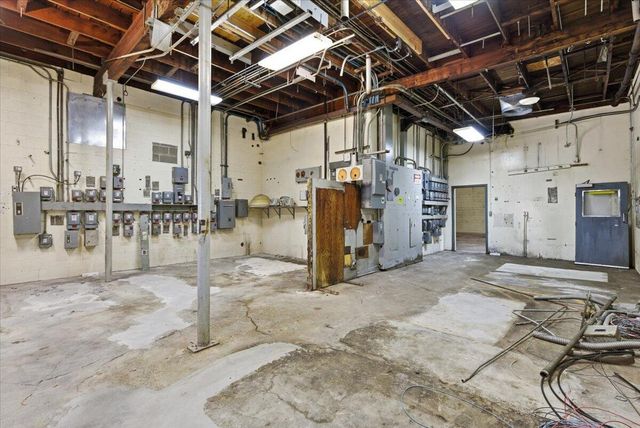 1300 Court Street, Medford, OR 97501