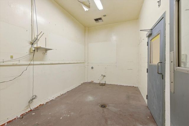 1300 Court Street, Medford, OR 97501