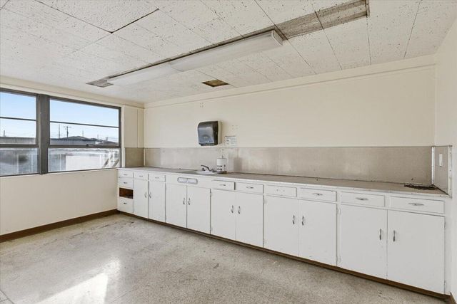 1300 Court Street, Medford, OR 97501