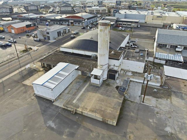 1300 Court Street, Medford, OR 97501