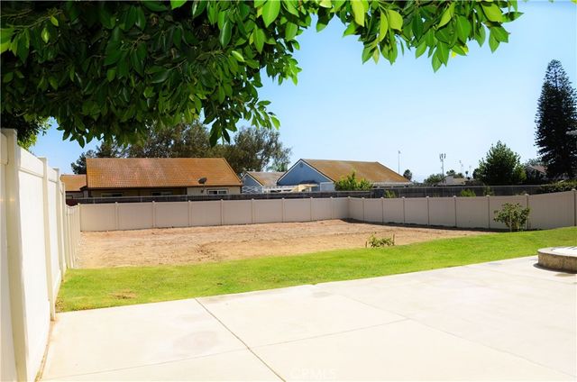 5526 Mountain View, Riverside, CA 92504