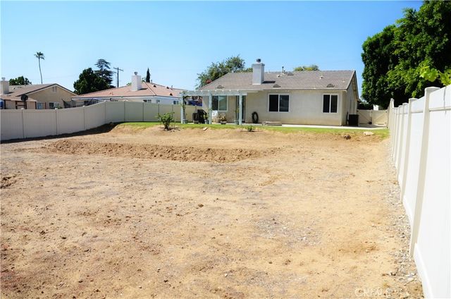 5526 Mountain View, Riverside, CA 92504