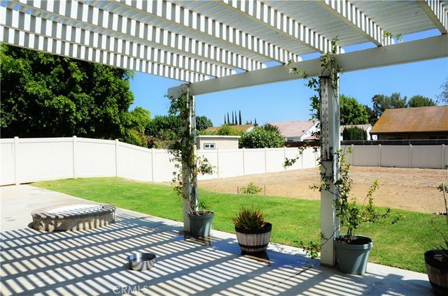 5526 Mountain View, Riverside, CA 92504