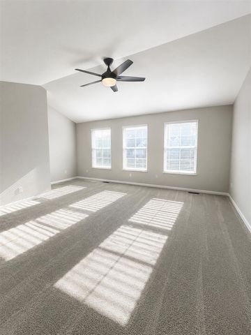 251 Quartz Way, White Lake, MI 48386