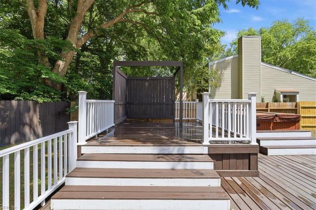 917 Banyan DR, Virginia Beach, VA 23462