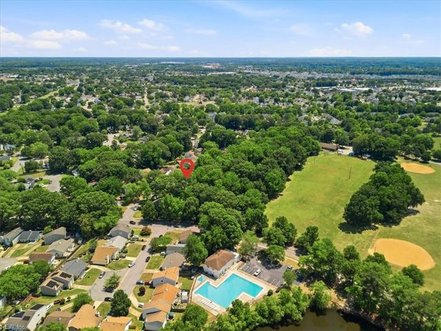 917 Banyan DR, Virginia Beach, VA 23462