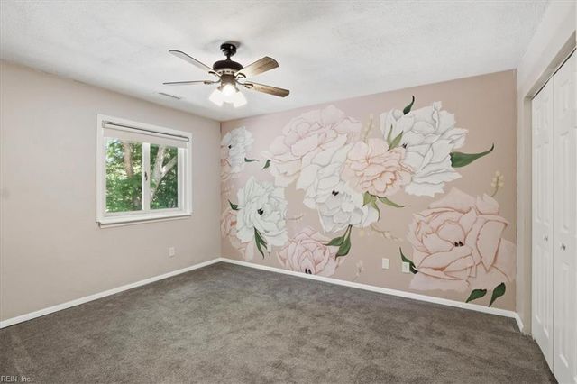 917 Banyan DR, Virginia Beach, VA 23462