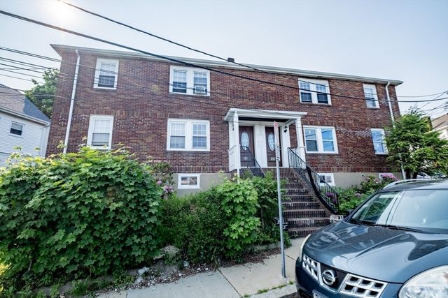 52 Ten Hills Rd 2, Somerville, MA 02144