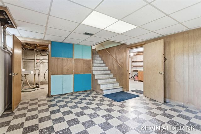 263 S Jefferson Street, Zeeland, MI 49464