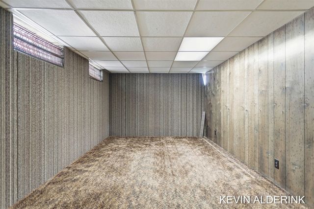 263 S Jefferson Street, Zeeland, MI 49464