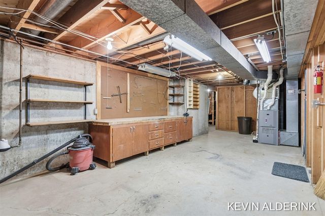 263 S Jefferson Street, Zeeland, MI 49464