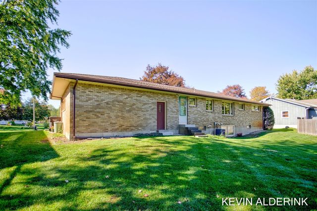 263 S Jefferson Street, Zeeland, MI 49464