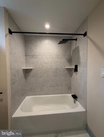 2046 E STELLA ST, Philadelphia, PA 19134