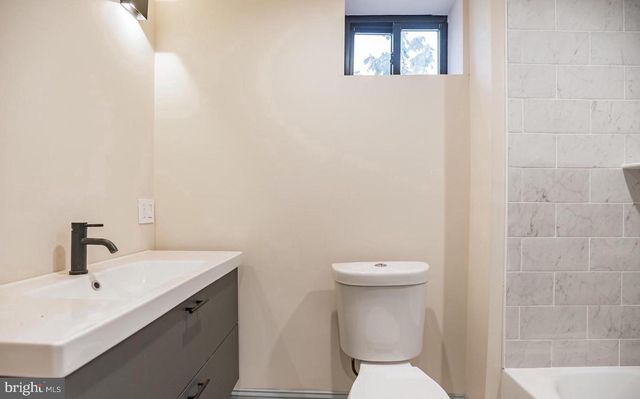 2046 E STELLA ST, Philadelphia, PA 19134