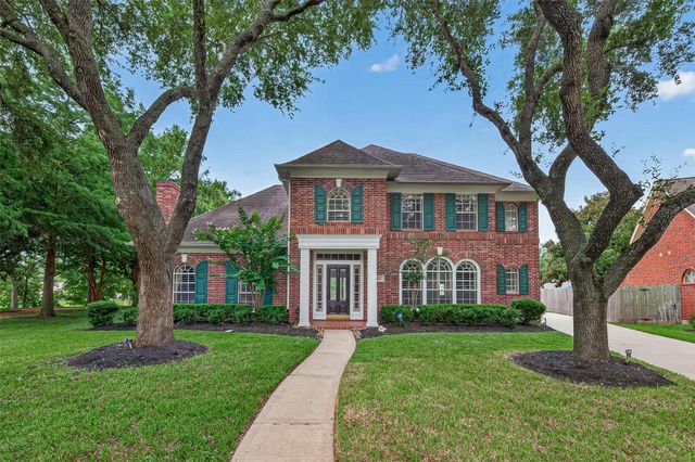 17411 Rolling Brook Court, Sugar Land, TX 77479