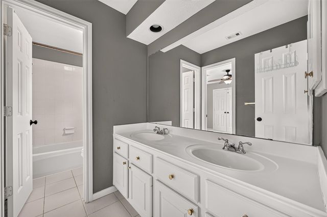 17411 Rolling Brook Court, Sugar Land, TX 77479