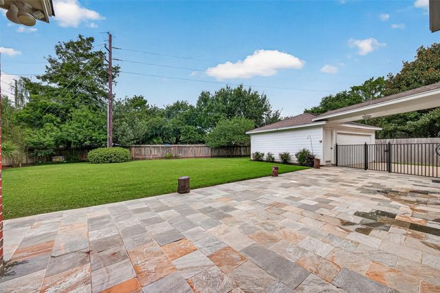 17411 Rolling Brook Court, Sugar Land, TX 77479