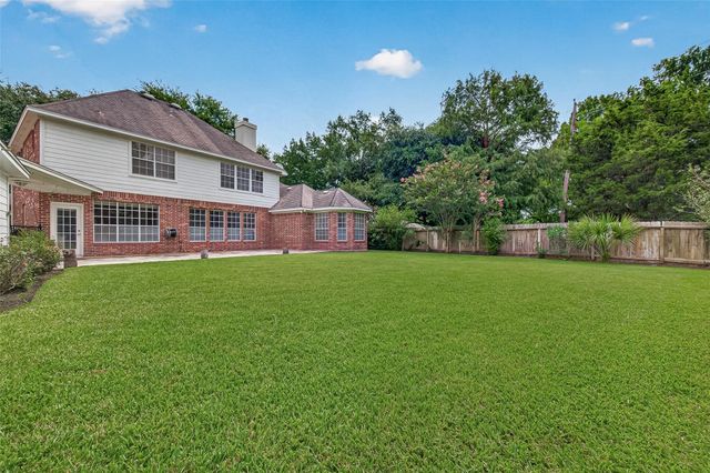 17411 Rolling Brook Court, Sugar Land, TX 77479