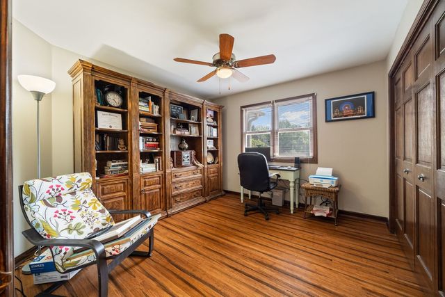 8N215 Peppertree Court, Elgin, IL 60124