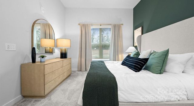 5120 77 Center Drive 1B.4, Charlotte, NC 28217