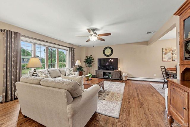 19 Lindy Drive, Carmel, NY 10512