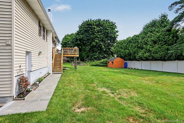 19 Lindy Drive, Carmel, NY 10512