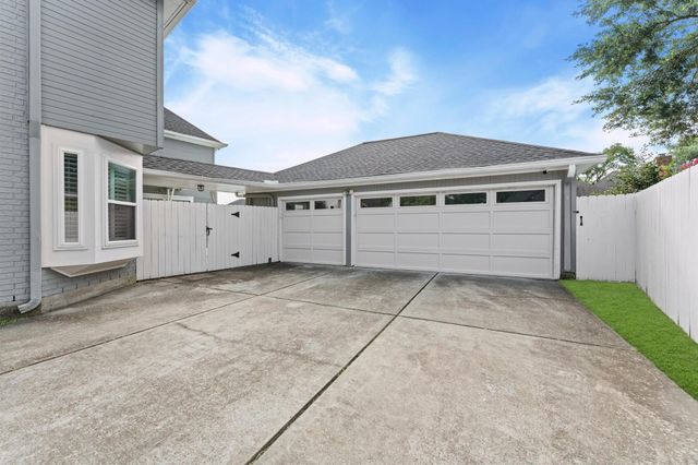 2132 Kilkenny Drive, Pearland, TX 77581