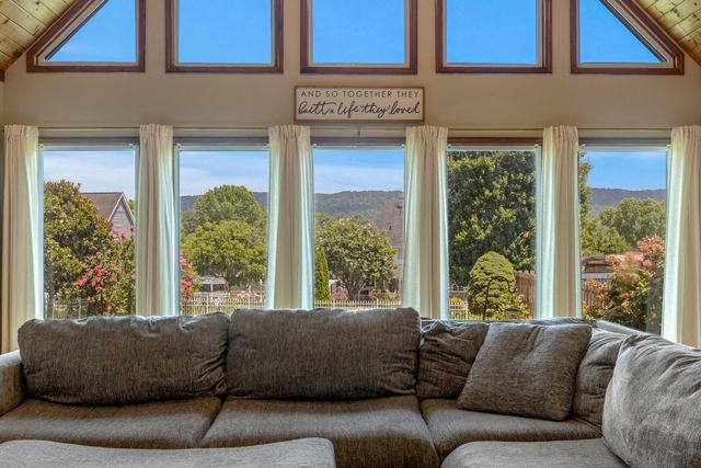 8518 Nesting Trail, Ooltewah, TN 37363