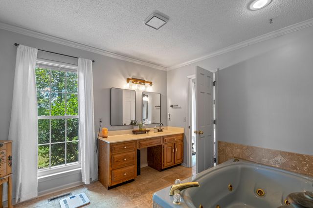8518 Nesting Trail, Ooltewah, TN 37363