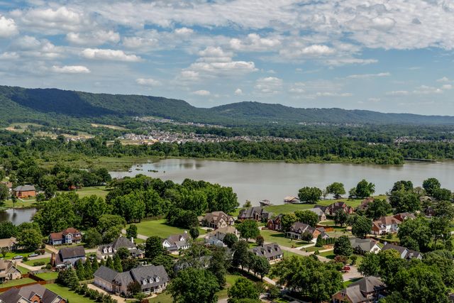8518 Nesting Trail, Ooltewah, TN 37363