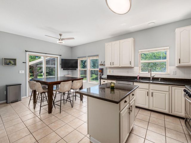 7665 Kingman Place, Lewis Center, OH 43035