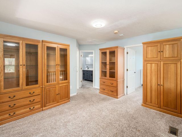 7665 Kingman Place, Lewis Center, OH 43035