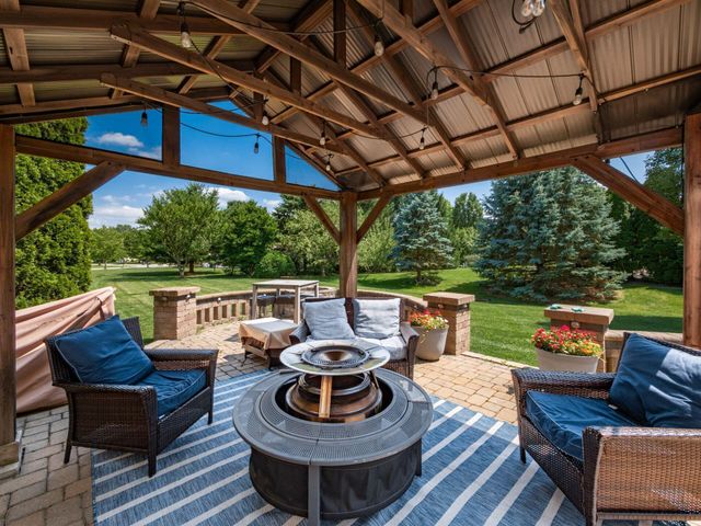 7665 Kingman Place, Lewis Center, OH 43035