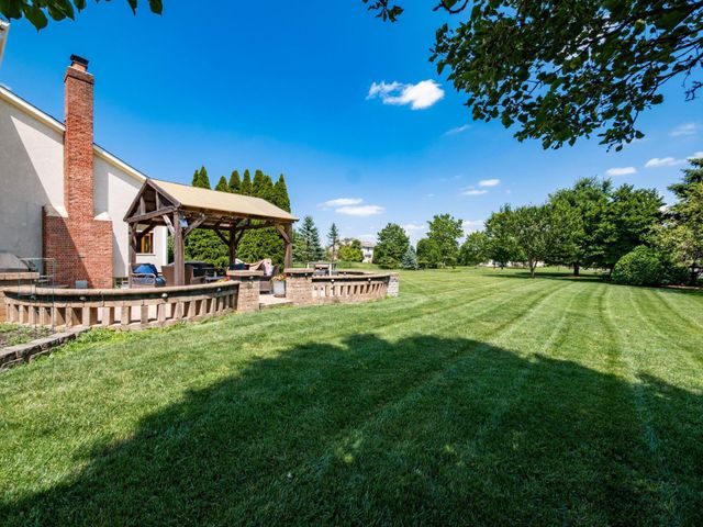 7665 Kingman Place, Lewis Center, OH 43035