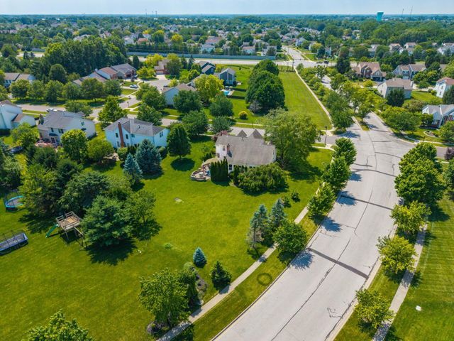 7665 Kingman Place, Lewis Center, OH 43035