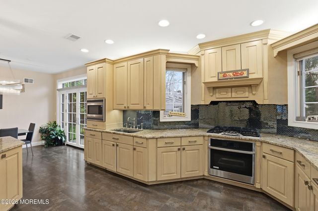 10 New York Avenue, Lakewood, NJ 08701