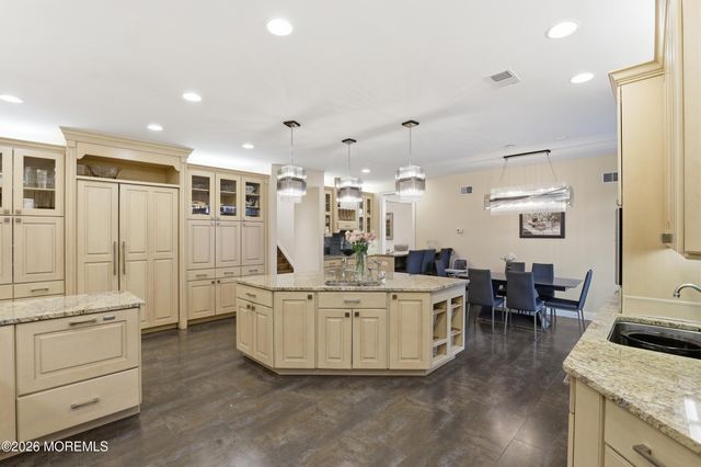 10 New York Avenue, Lakewood, NJ 08701