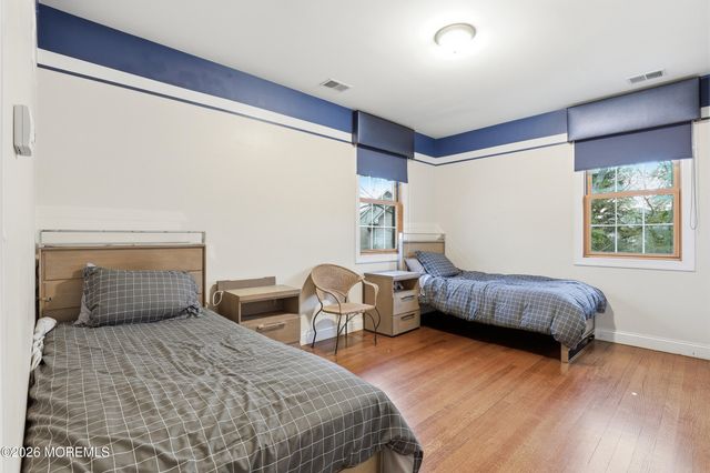 10 New York Avenue, Lakewood, NJ 08701