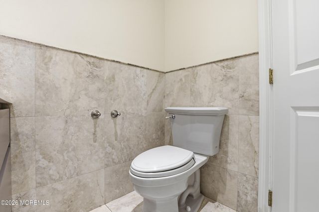 10 New York Avenue, Lakewood, NJ 08701