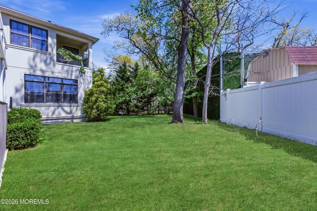 10 New York Avenue, Lakewood, NJ 08701